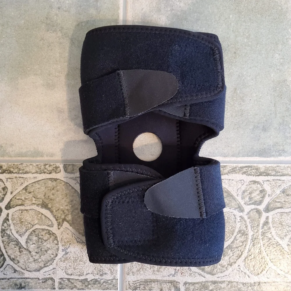 Mueller, Adjustable Knee Support. New In Box. - Picture 3 of 13